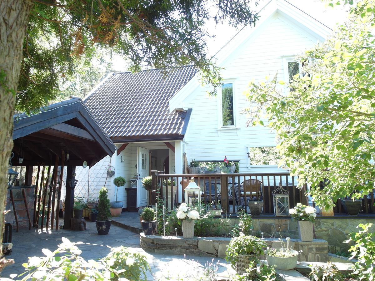 Tromoy Arendal Apartment Exterior photo